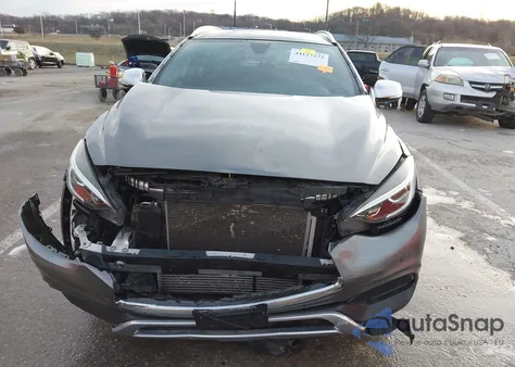 2017 Infiniti Qx30 Luxury/Premium/Sport из США, поврежденный, VIN SJKCH5CR6HA035397